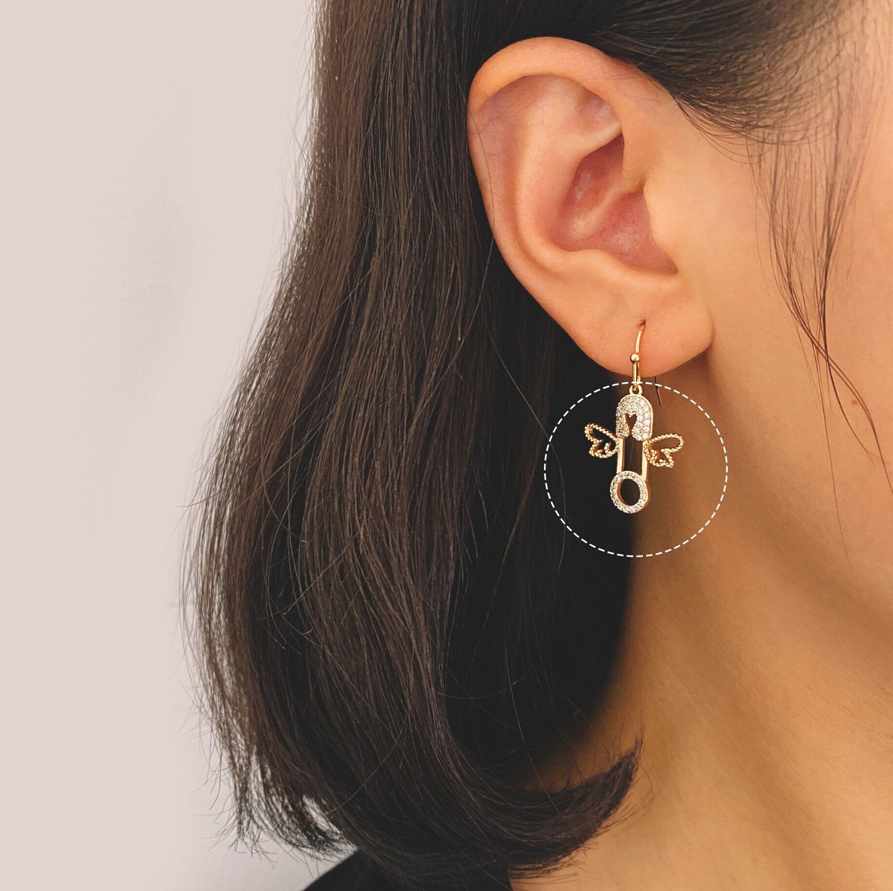 4pcs CZ Pave Safety Pin with Wing Charm, Gold Plated Brass Charm Pendants (GB-1827-E)